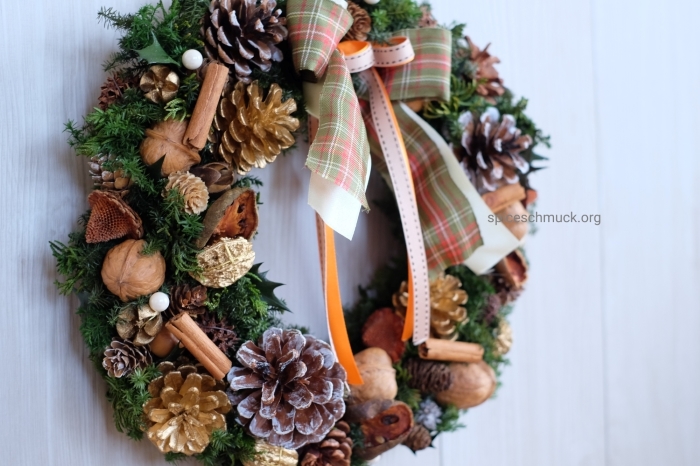スパイスシュムック、木の実とスパイスのアレンジメント、クリスマスクランツ