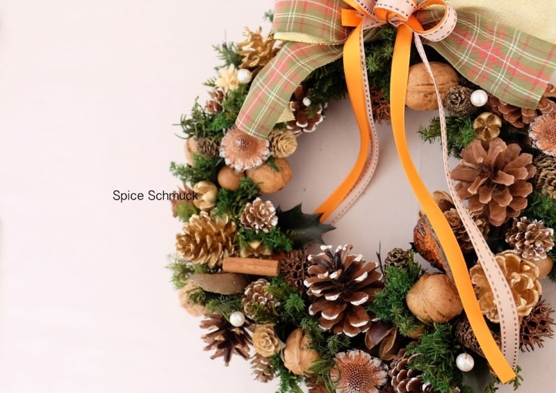 スパイスシュムック、木の実アレンジ、クリスマスリース